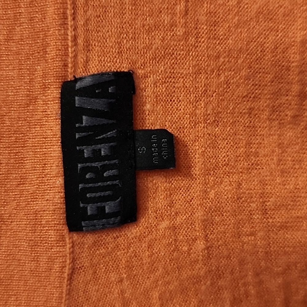 Sweater - Picture 3 of 3